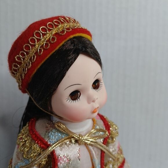 COPY - Madame Alexander Doll- Turkey - Boxed International-8" Doll Retired - Picture 10 of 10